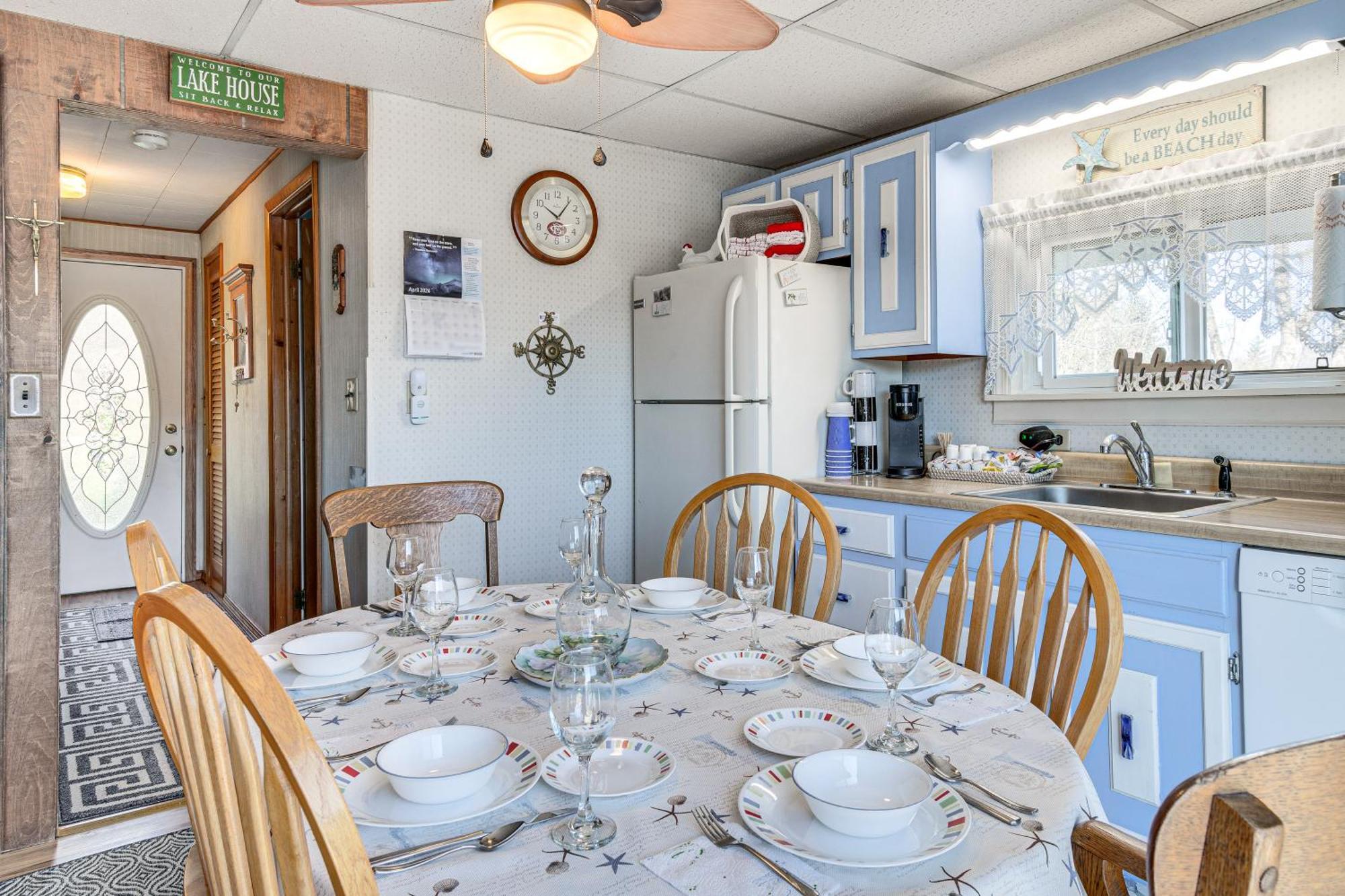 Waterfront Wolcott Vacation Rental With Deck And Views Bagian luar foto
