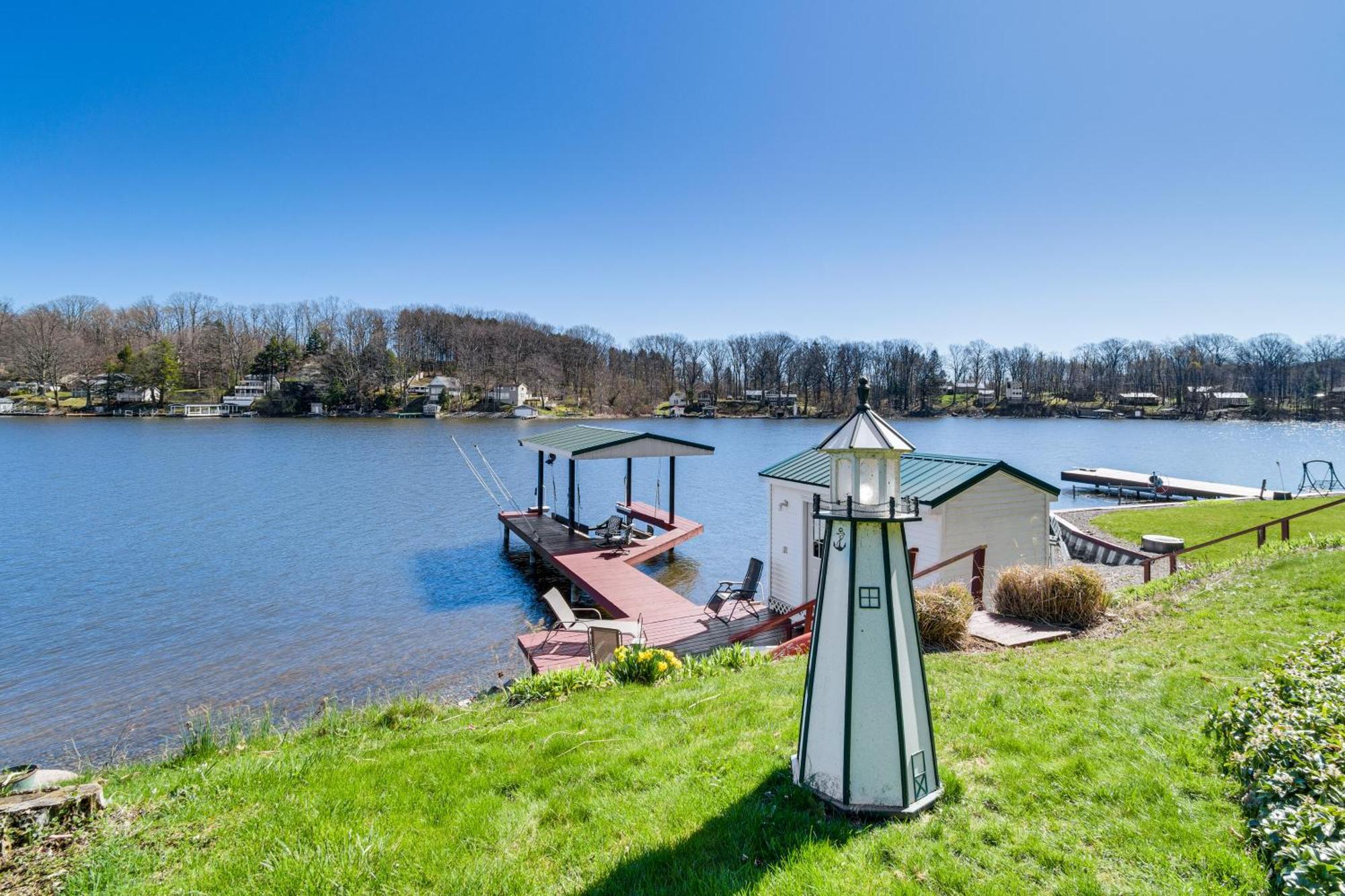 Waterfront Wolcott Vacation Rental With Deck And Views Bagian luar foto